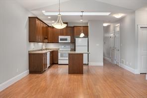 31-3110 Cook St — listing photo 15 of 42