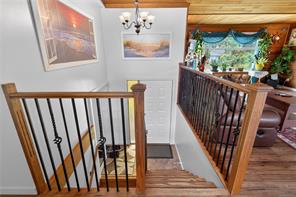 1215 Gilley Cres — listing photo 15 of 40