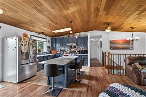 1215 Gilley Cres — listing photo 18 of 40