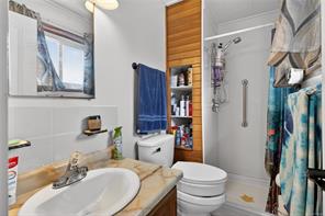 1215 Gilley Cres — listing photo 23 of 40