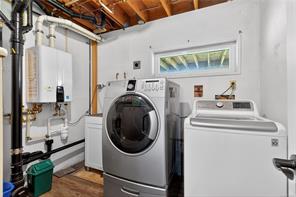 1215 Gilley Cres — listing photo 27 of 40