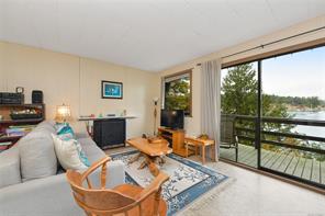 706 Horton Bay Rd — listing photo 14 of 44