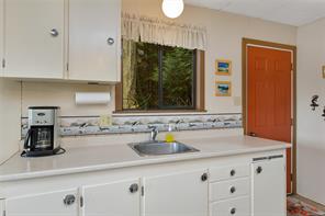 706 Horton Bay Rd — listing photo 16 of 44