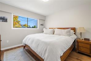 988 Monterey Ave — listing photo 18 of 50