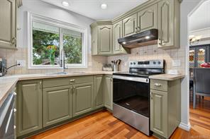 1123 Zeballos Dr — listing photo 16 of 64