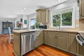 1123 Zeballos Dr — listing photo 17 of 64