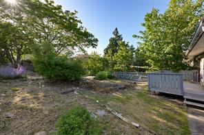 2550 Belmont Ave — listing photo 22 of 67