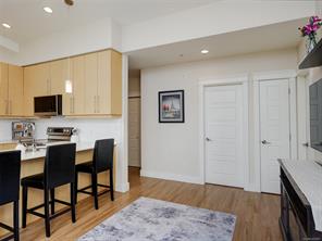 401-7161 West Saanich Rd — listing photo 29 of 41