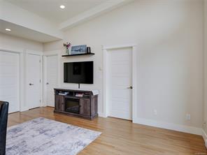 401-7161 West Saanich Rd — listing photo 37 of 41