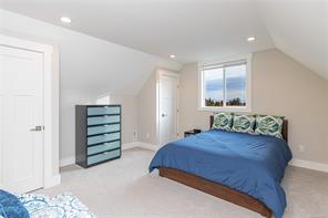 281 Bramble St — listing photo 13 of 67