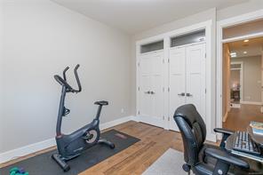 281 Bramble St — listing photo 30 of 67