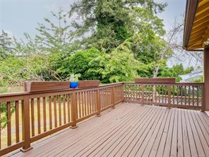 915 Inskip St — listing photo 16 of 17