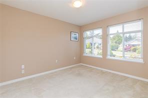 87 Bridgewater Lane — listing photo 13 of 58