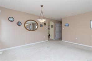 87 Bridgewater Lane — listing photo 15 of 58