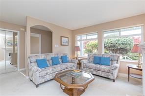 87 Bridgewater Lane — listing photo 17 of 58