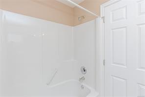 87 Bridgewater Lane — listing photo 36 of 58