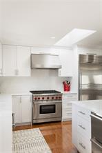4596 Bonnieview Pl — listing photo 16 of 66