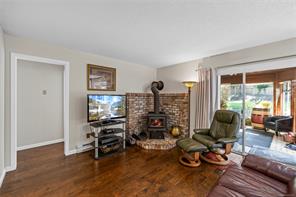 1170 Clubhouse Dr — listing photo 19 of 44