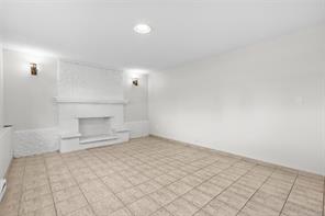 1575 Burton Ave — listing photo 22 of 40