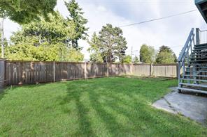 1575 Burton Ave — listing photo 35 of 40