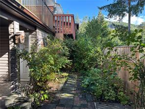 382 Chamiss Cres — listing photo 28 of 34