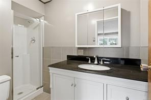 1790 Denman St — listing photo 25 of 41