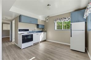 1790 Denman St — listing photo 26 of 41