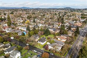 1790 Denman St — listing photo 42 of 42