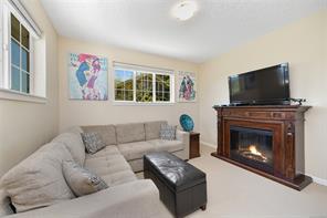 6466 WILLOWPARK Way — listing photo 15 of 66