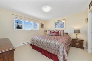 6466 WILLOWPARK Way — listing photo 43 of 66