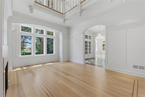 1568 Montgomery Ave — listing photo 22 of 59