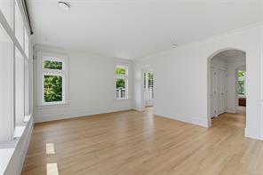 1568 Montgomery Ave — listing photo 34 of 59