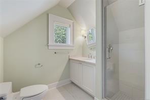 1568 Montgomery Ave — listing photo 52 of 59