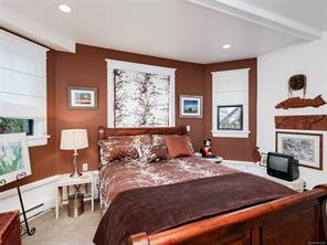 745 Middleton St — listing photo 21 of 55