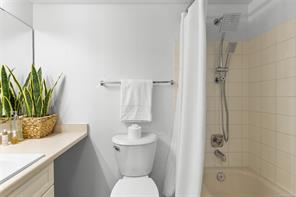 117-1560 Hillside Ave — listing photo 22 of 40
