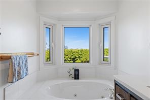 5072 Vista View Cres — listing photo 32 of 52
