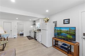 5072 Vista View Cres — listing photo 41 of 52