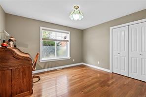315 Crabapple Cres — listing photo 21 of 38