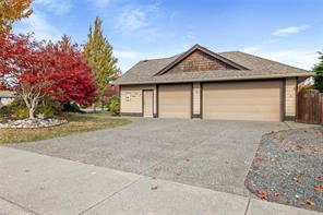 315 Crabapple Cres — listing photo 33 of 38