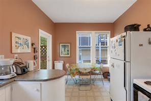 145 Beechwood Ave — listing photo 15 of 63