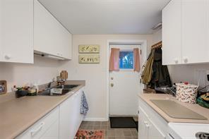 145 Beechwood Ave — listing photo 44 of 63