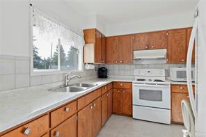 353 Aitken St — listing photo 17 of 51