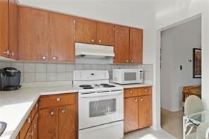 353 Aitken St — listing photo 18 of 51