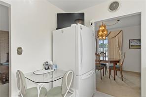 353 Aitken St — listing photo 19 of 51