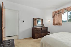 353 Aitken St — listing photo 26 of 51