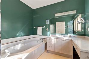 7-1027 Belmont Ave — listing photo 21 of 39