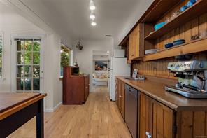 373 Richmond Ave — listing photo 15 of 35