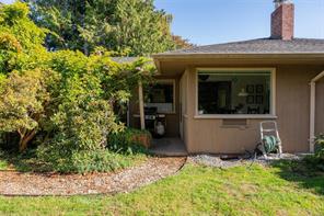 373 Richmond Ave — listing photo 29 of 35