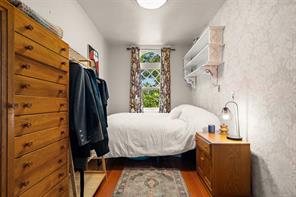 5-1715 Rockland Ave — listing photo 13 of 35
