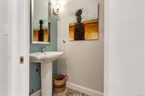 3112 Dolphin Dr — listing photo 16 of 36